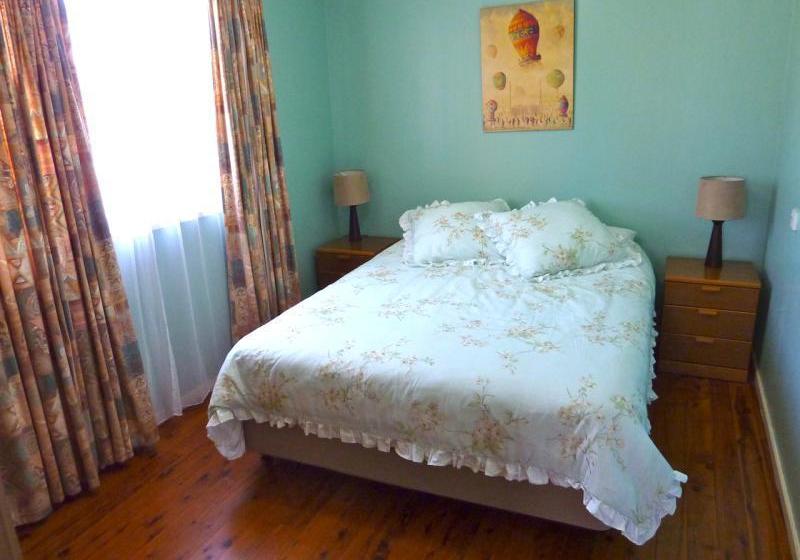 Отель Durras Lake North Holiday Park