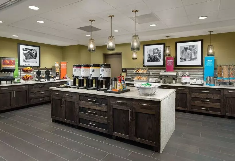 ホテル Hampton Inn & Suites Napa