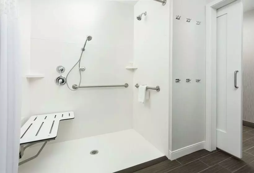 ホテル Hampton Inn & Suites Napa