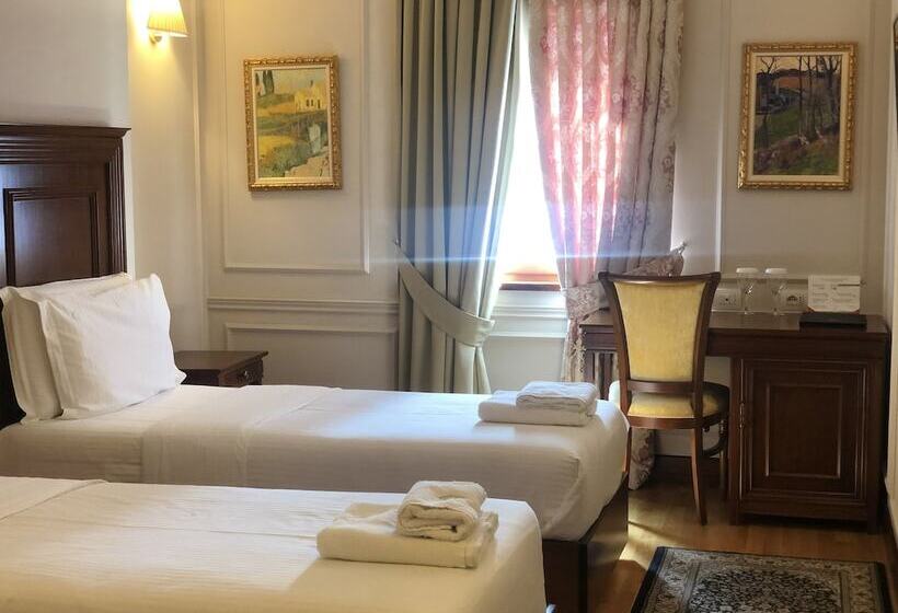 בית מלון כפרי Opera