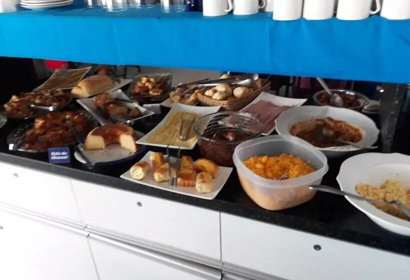 ホテル Pousada Dos Girassóis