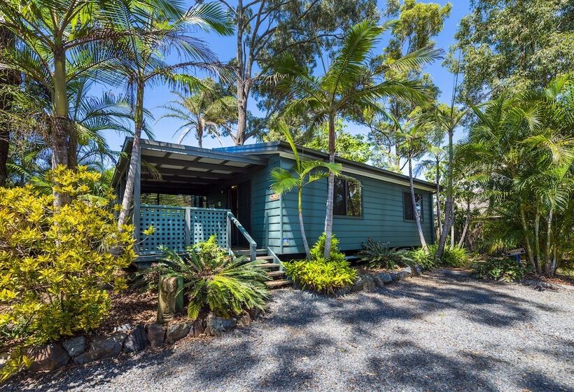 בית מלון כפרי Safety Beach Ocean Bungalows