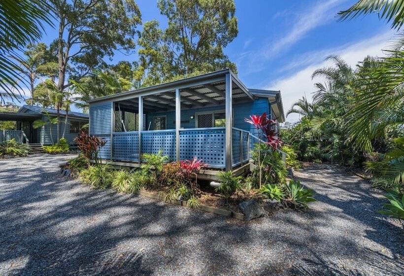 בית מלון כפרי Safety Beach Ocean Bungalows