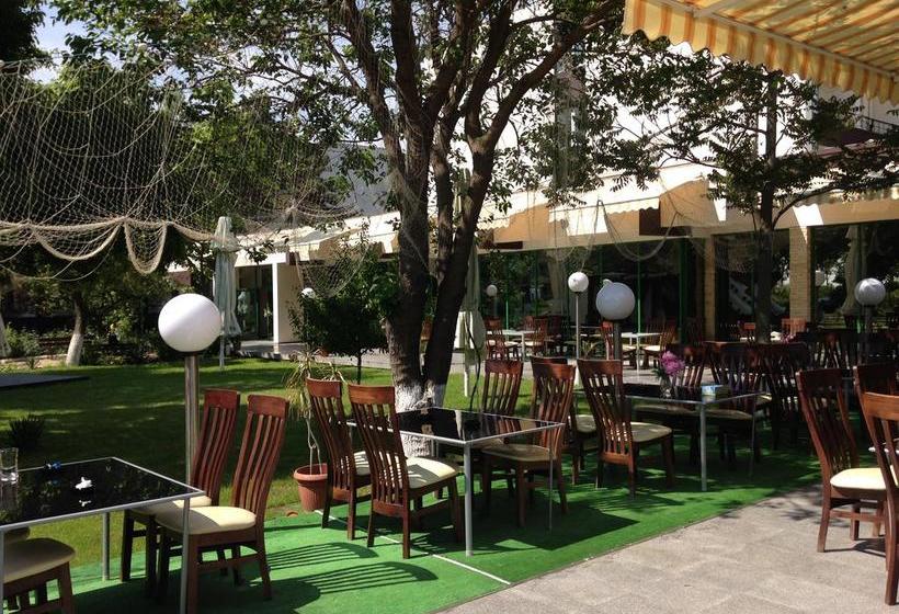 ホテル & Medspa Siret