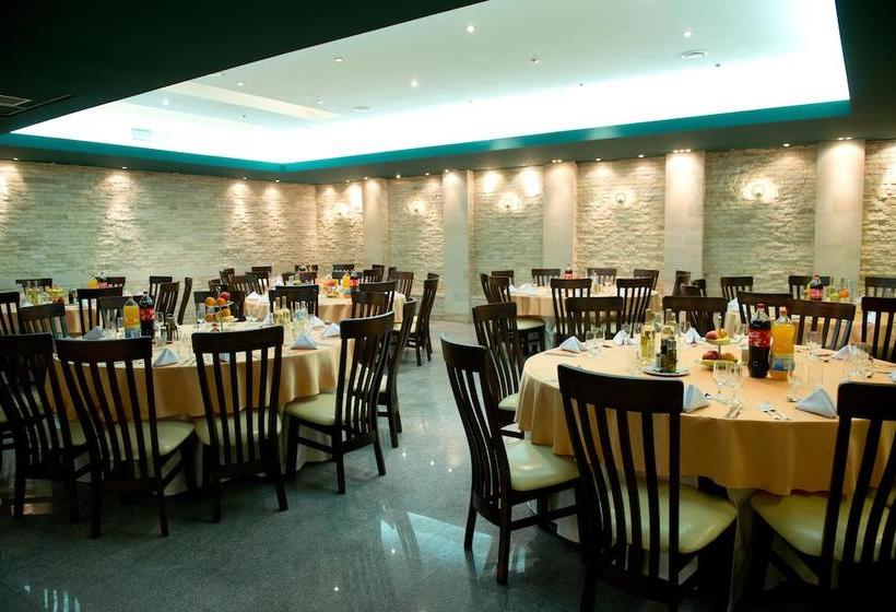 ホテル & Medspa Siret