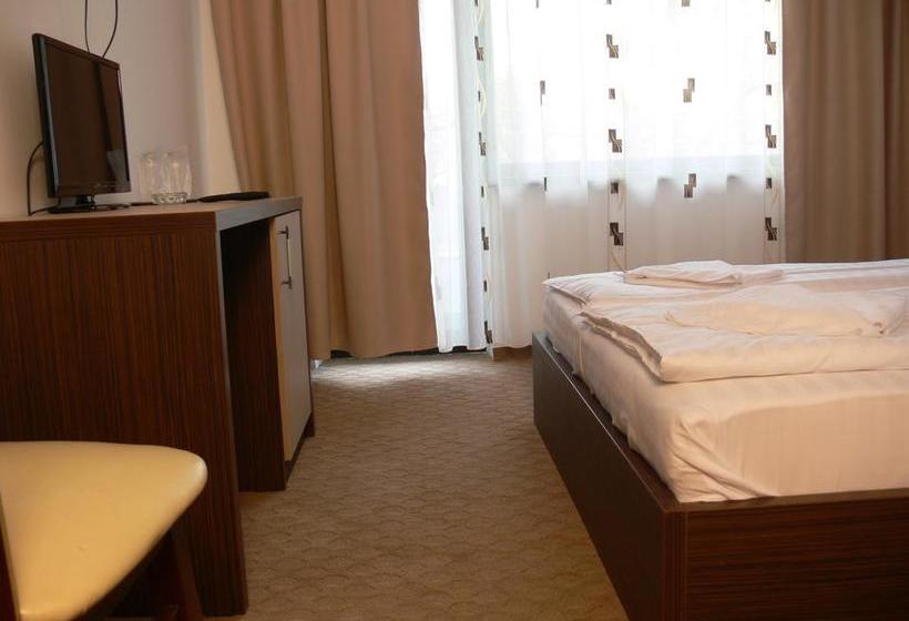 ホテル & Medspa Siret