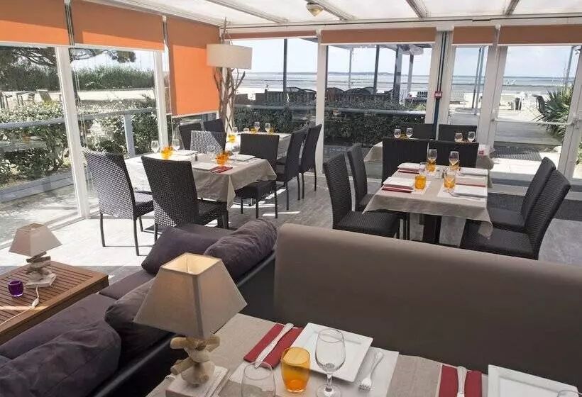 Hotelli Hôtel De La Plage