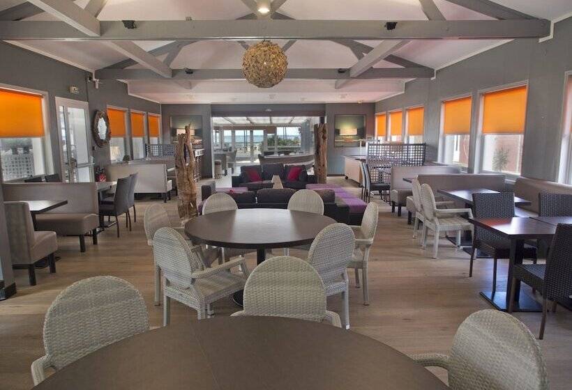 Отель Hôtel De La Plage