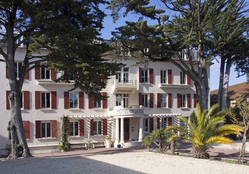 Отель Hôtel De La Plage