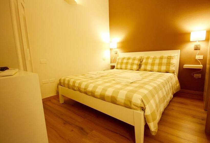 پانسیون Gold Dream