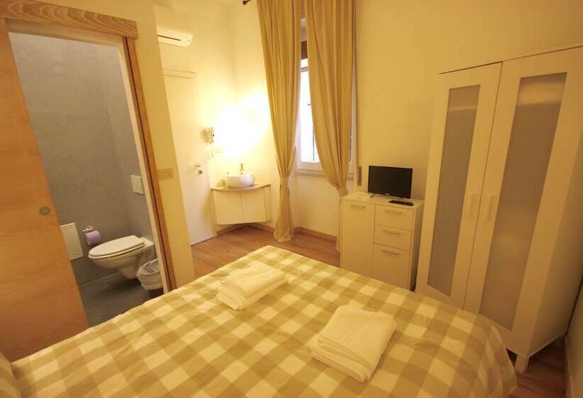 پانسیون Gold Dream