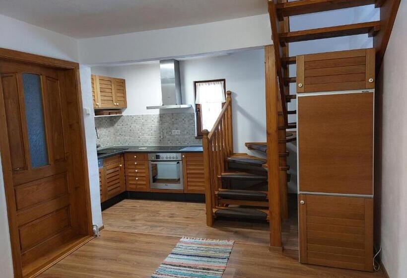 ベッドアンドブレックファースト Tulipános Vendégház