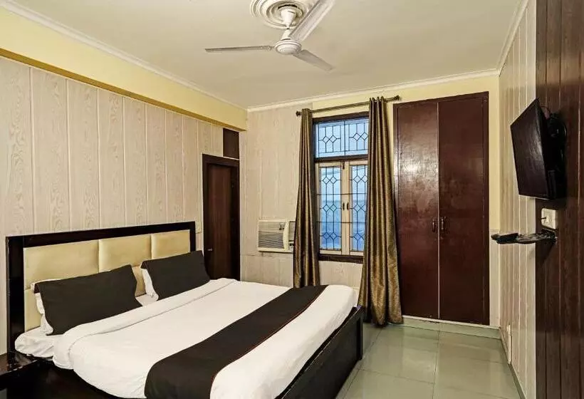 Hotelli Capital O Bk House