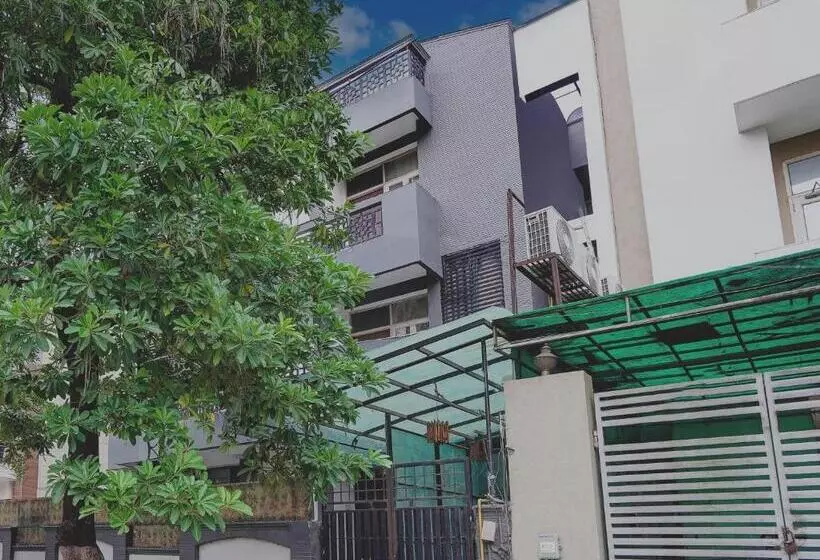 Hotelli Capital O Bk House