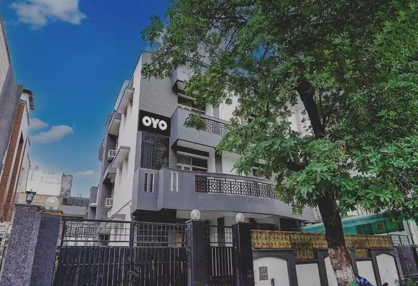 Hotelli Capital O Bk House