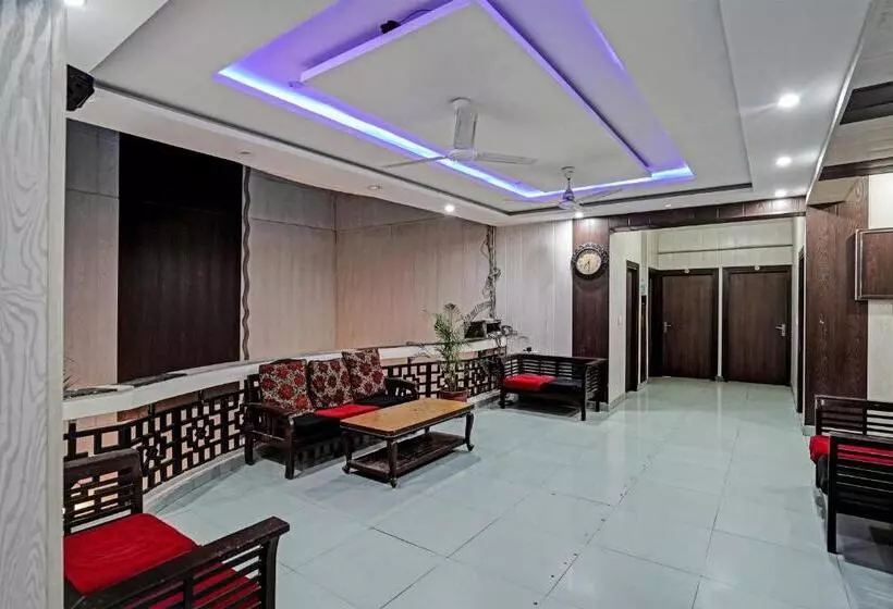 Hotelli Capital O Bk House