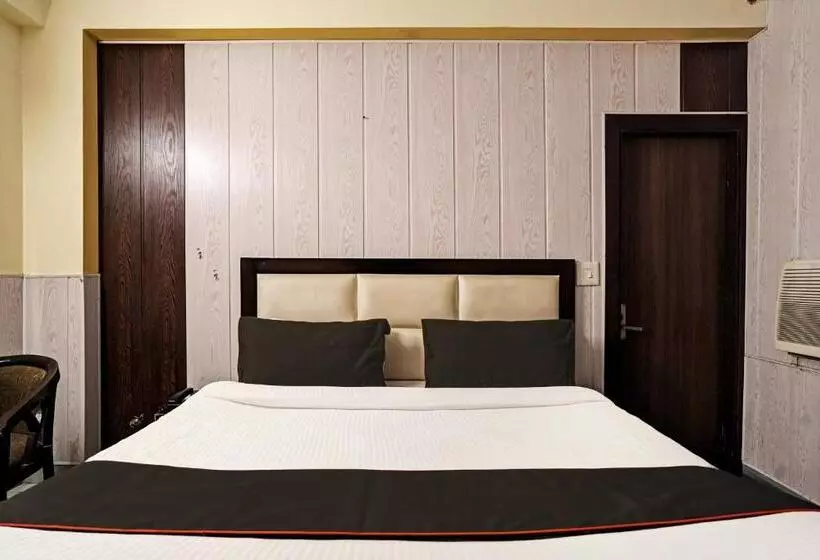 Hotelli Capital O Bk House