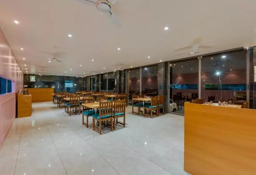 Hotelli Chiranjeevi Kolhapur