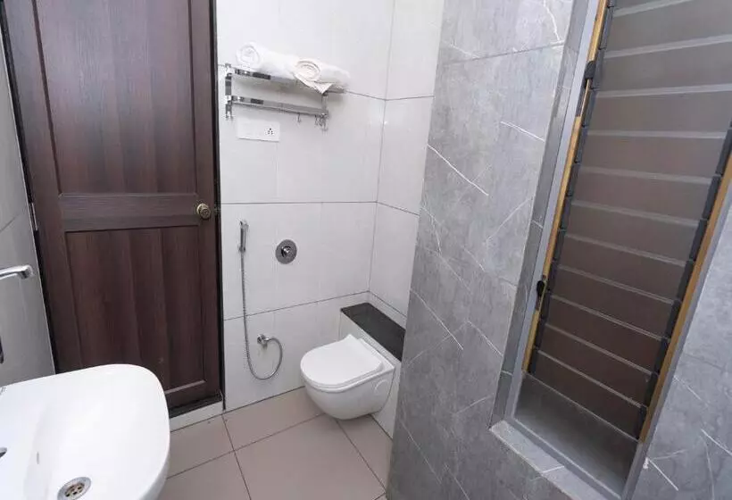 Hotelli Chiranjeevi Kolhapur