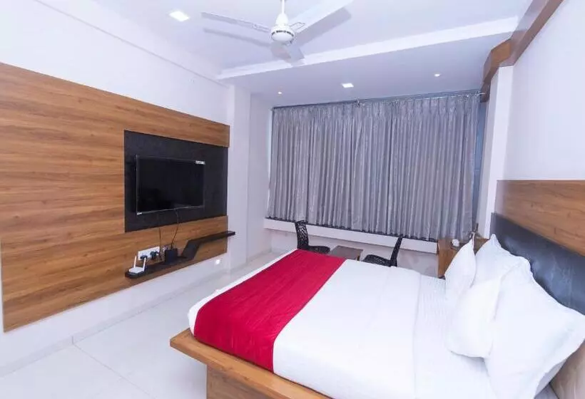 Hotelli Chiranjeevi Kolhapur