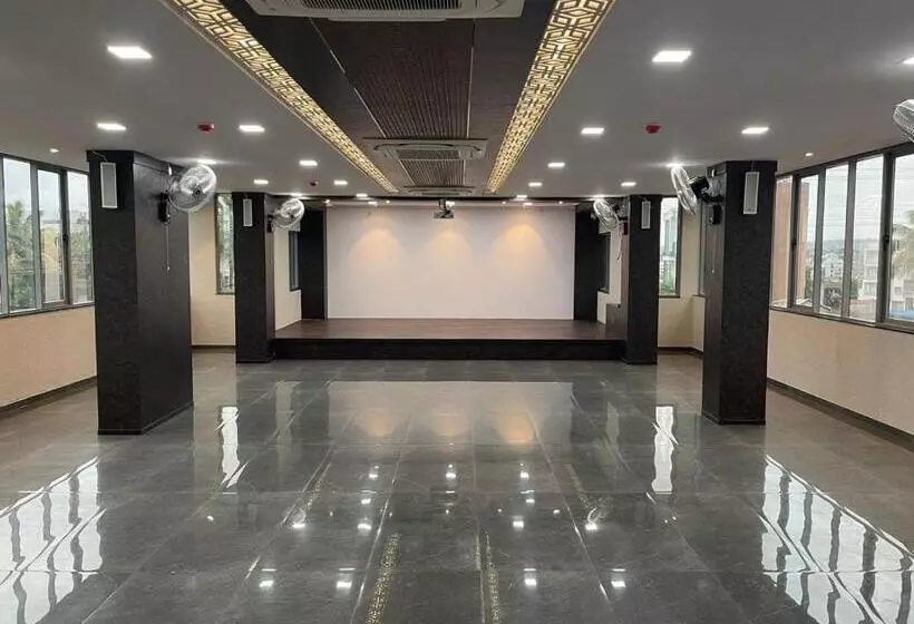 Hotelli Chiranjeevi Kolhapur