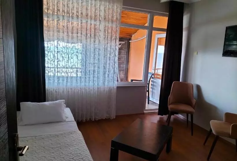Kumsal Otel