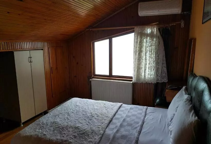 Kumsal Otel