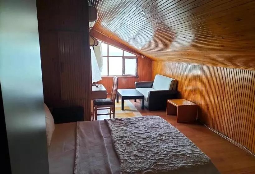 Kumsal Otel
