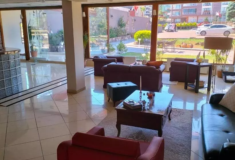Kumsal Otel