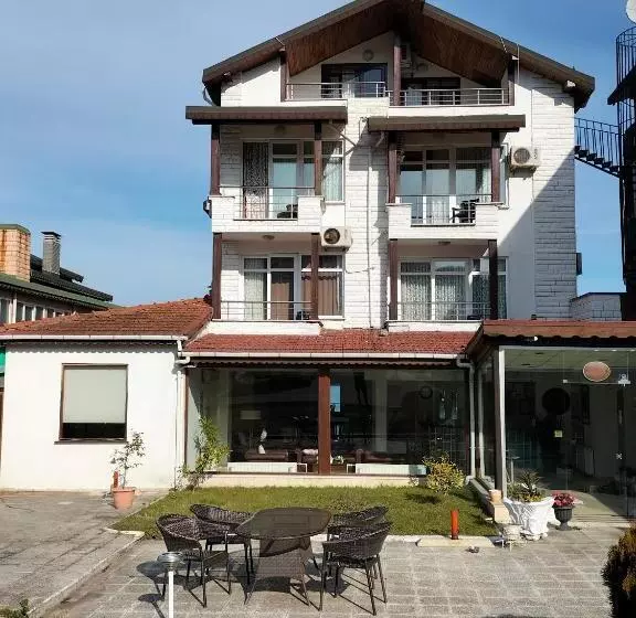 Kumsal Otel