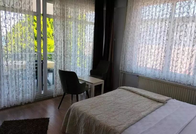 Kumsal Otel