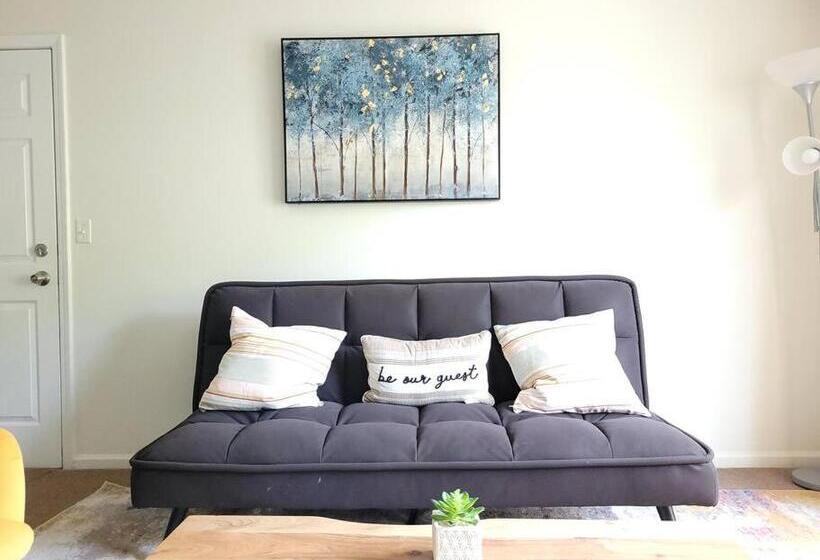 تختخواب و صبحانه Emerald Guest Room 2c