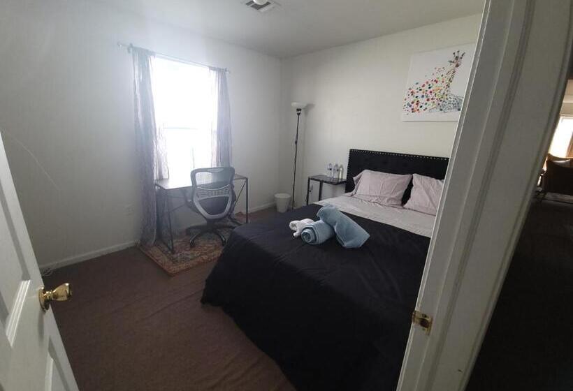 تختخواب و صبحانه Emerald Guest Room 2c