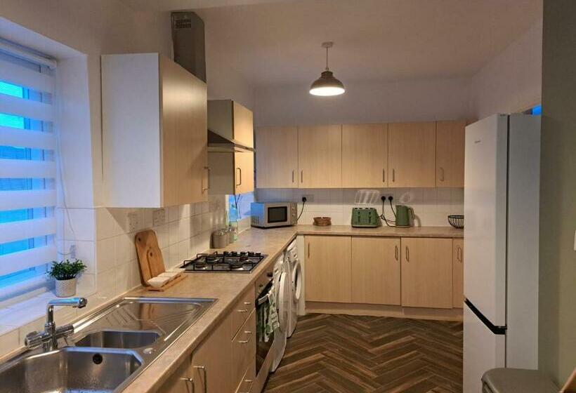 カプセルホテル Osmaston Park Sleeps