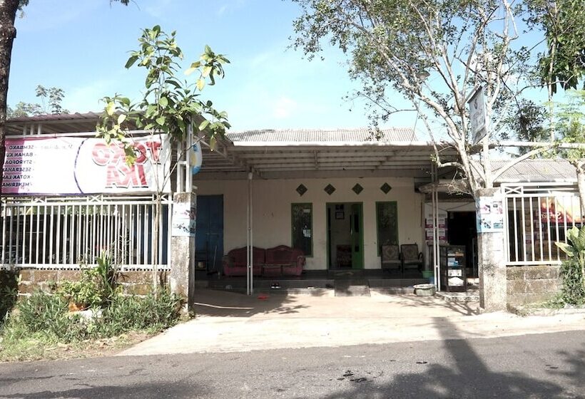 בית מלון כפרי Spot On 92699 Irish Irish Homestay