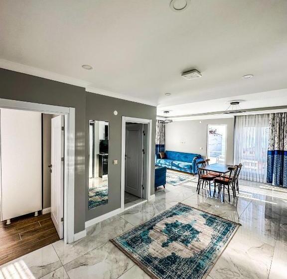 Metehan Sui̇t Apart