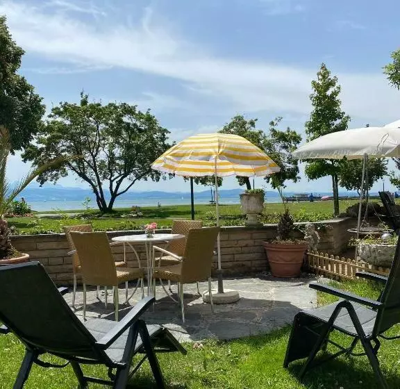 ペンション Strand Café Mit Gästehaus Charlotte