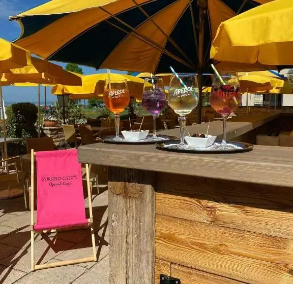 ペンション Strand Café Mit Gästehaus Charlotte