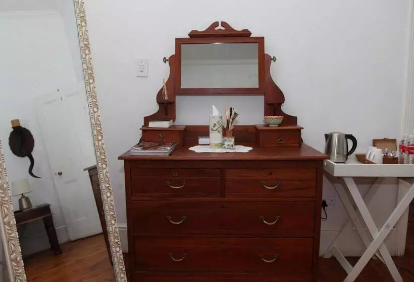 Aamiaismajoitus (B&B) Farm Secretaris