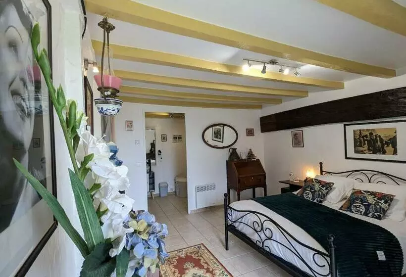 ペンション Guestroom Bouges Le Château, 1 Pièce, 2 Personnes Fr 1 591 518