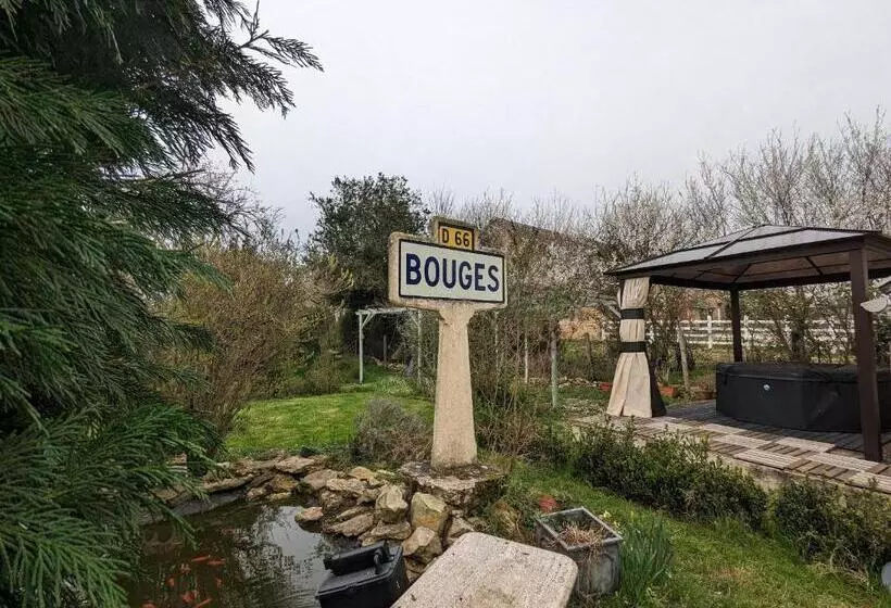 ペンション Guestroom Bouges Le Château, 1 Pièce, 2 Personnes Fr 1 591 518