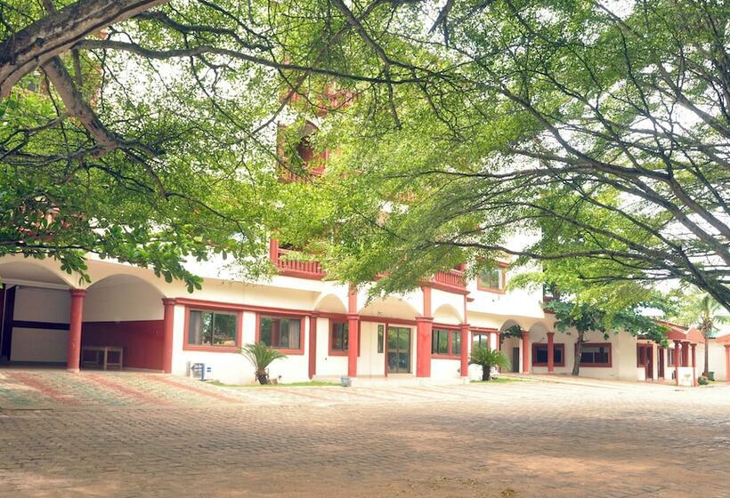 هتل Bel Azur Grand Popo