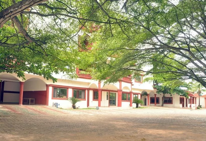 هتل Bel Azur Grand Popo