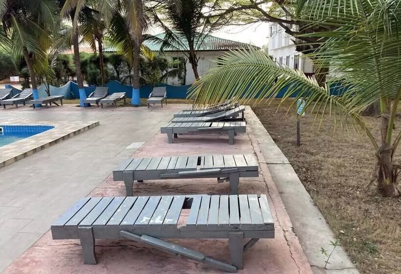 هتل Bel Azur Grand Popo