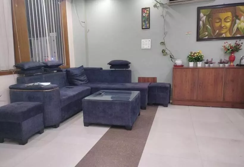 ホテル Kashyap Inn