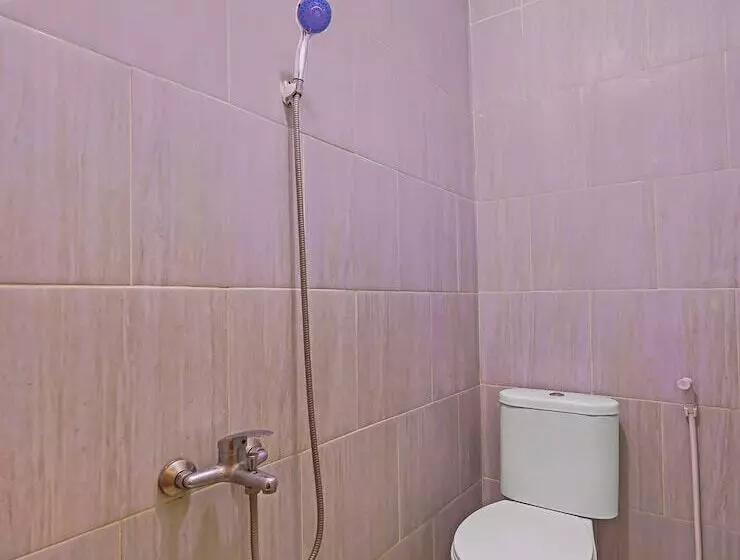 هتل Oyo 92687 Alnindo Makaliwe