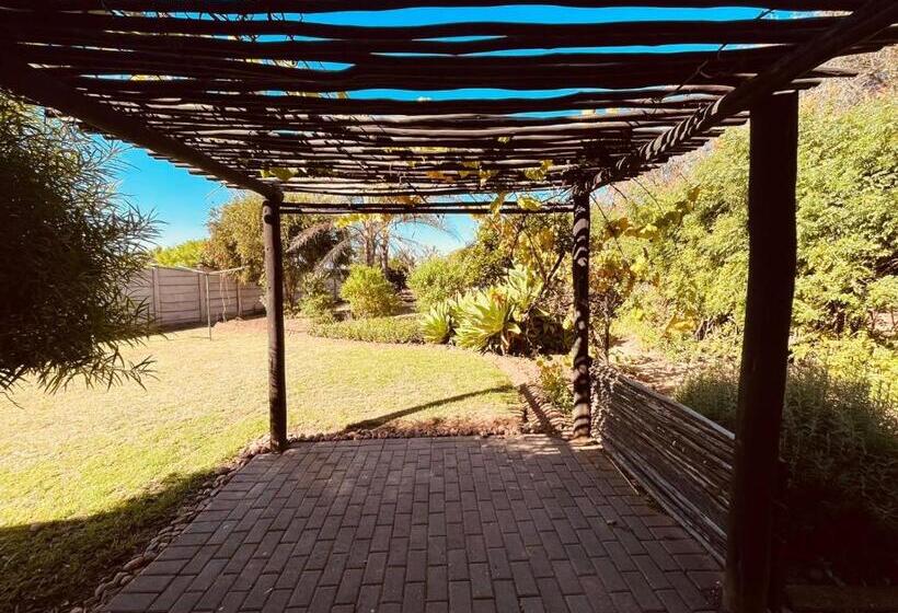 פנסיון Ka Tembe Self Catering Lodge