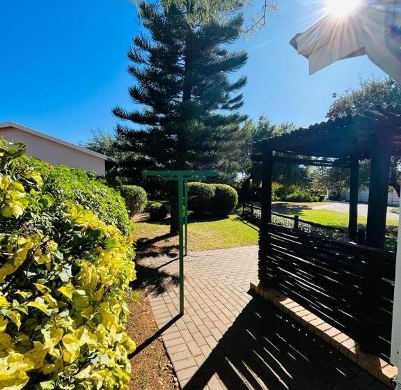 פנסיון Ka Tembe Self Catering Lodge