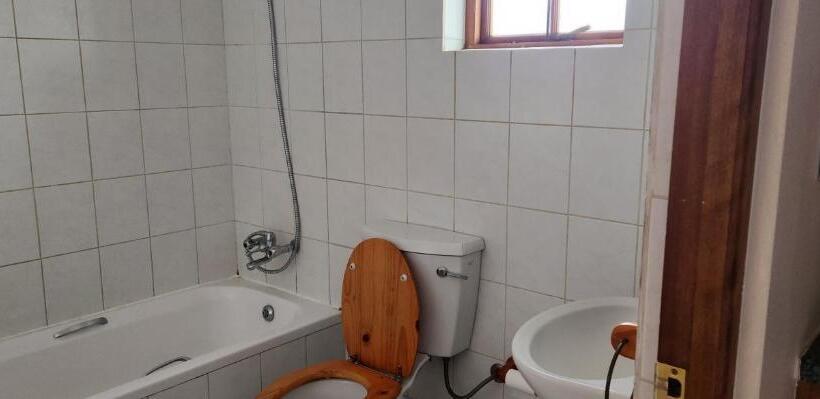 פנסיון Ka Tembe Self Catering Lodge