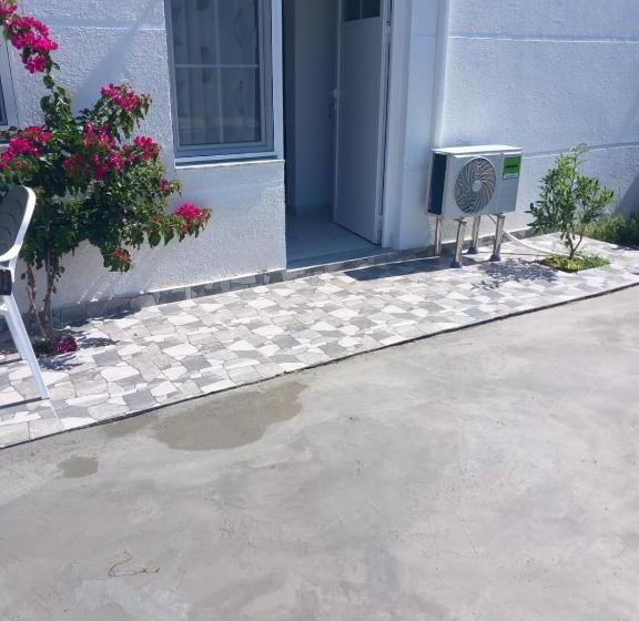 پانسیون Lalaj Guesthouse